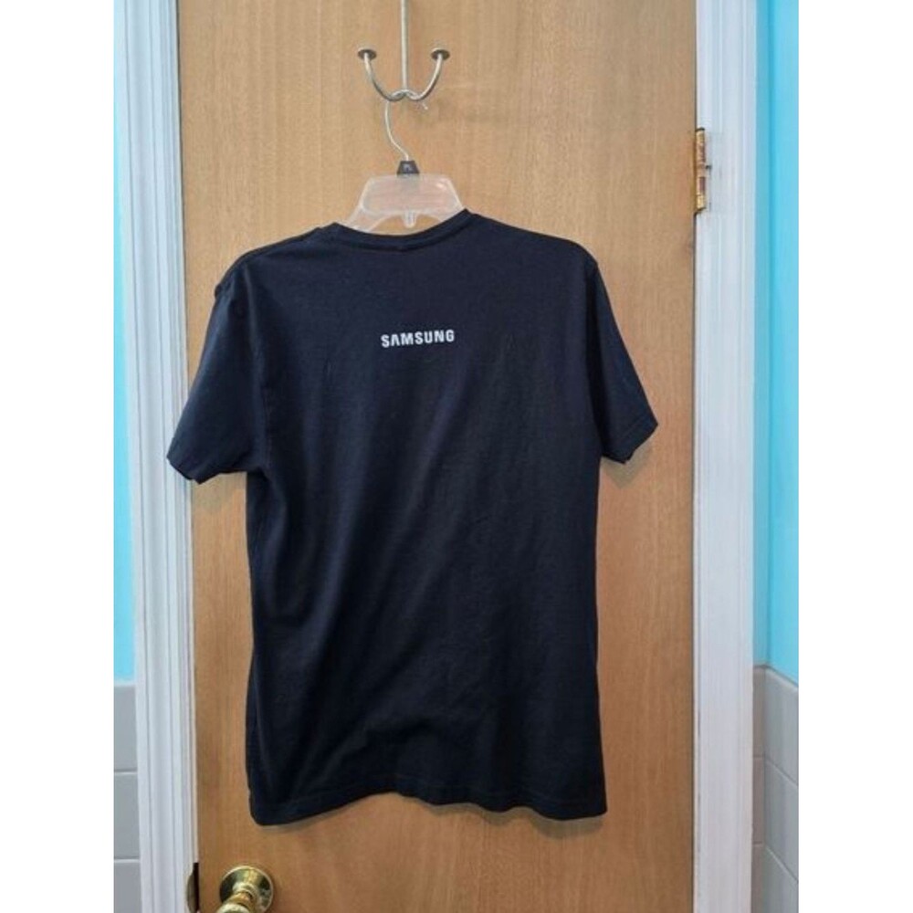 Samsung Black T-Shirt with White Galaxy S22 Series Logo - Picture 2 of 2